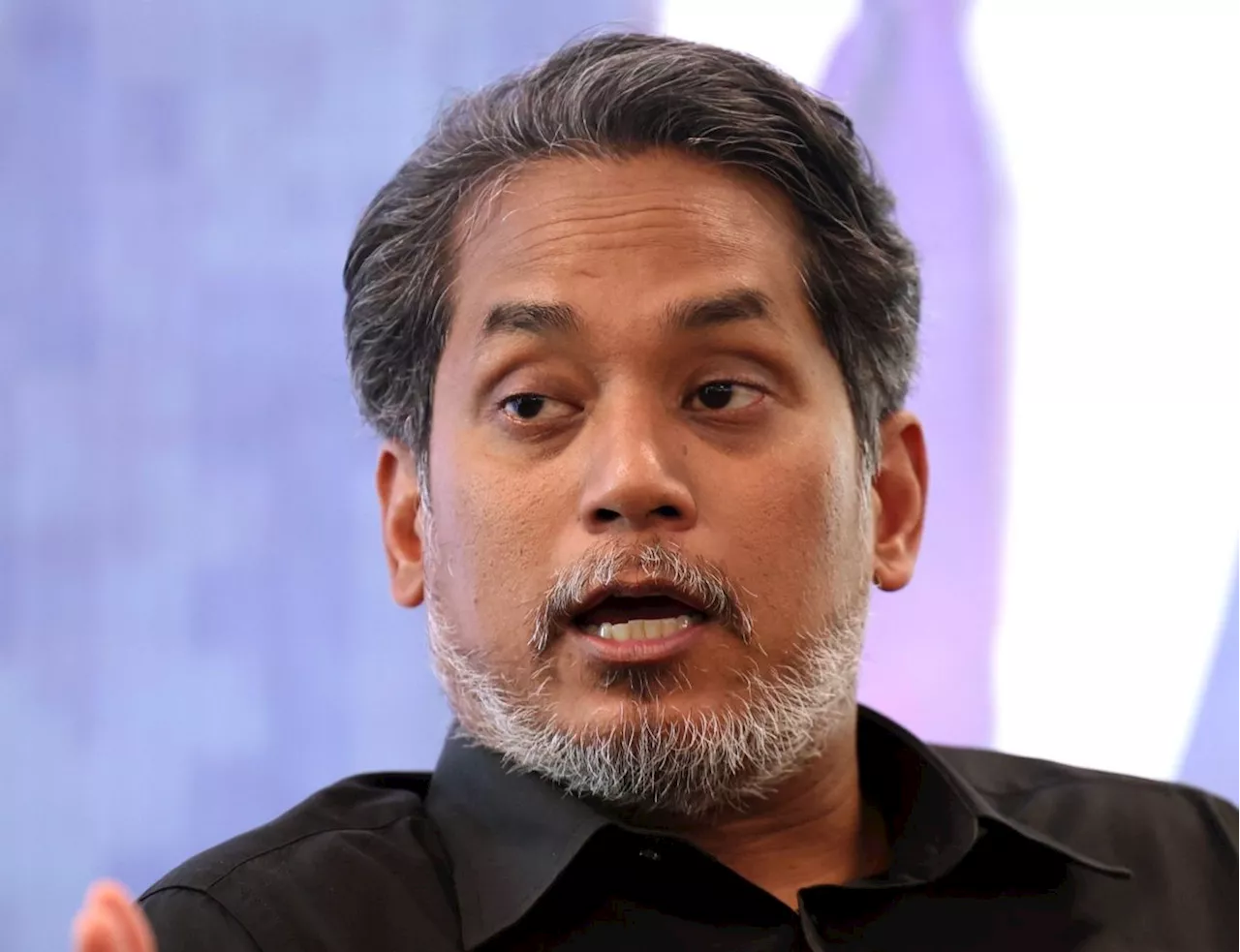 Tone down on socks issue, Khairy tells Akmal