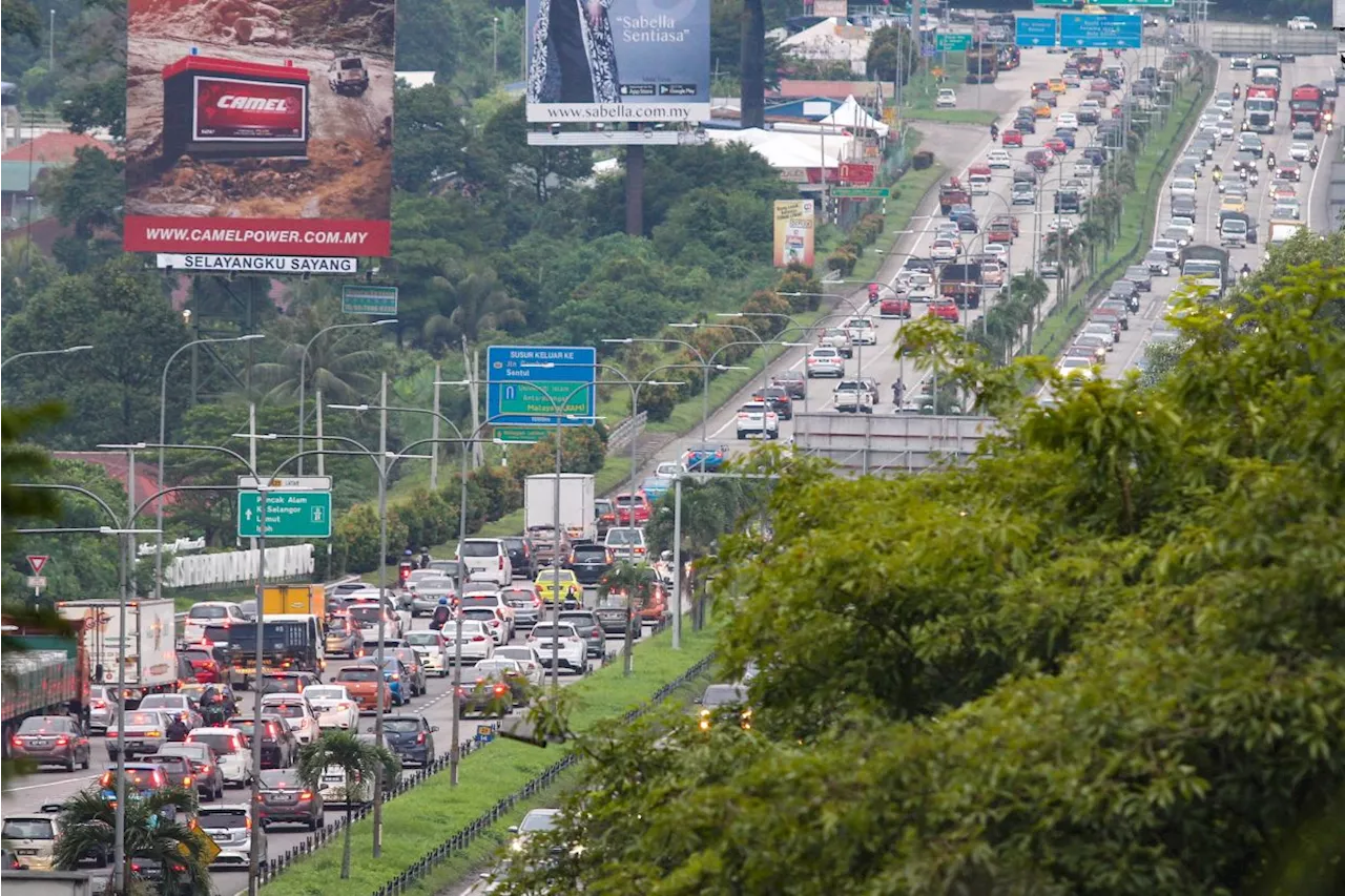 Works Ministry, LLM takes proactive steps to ease traffic congestion during Hari Raya