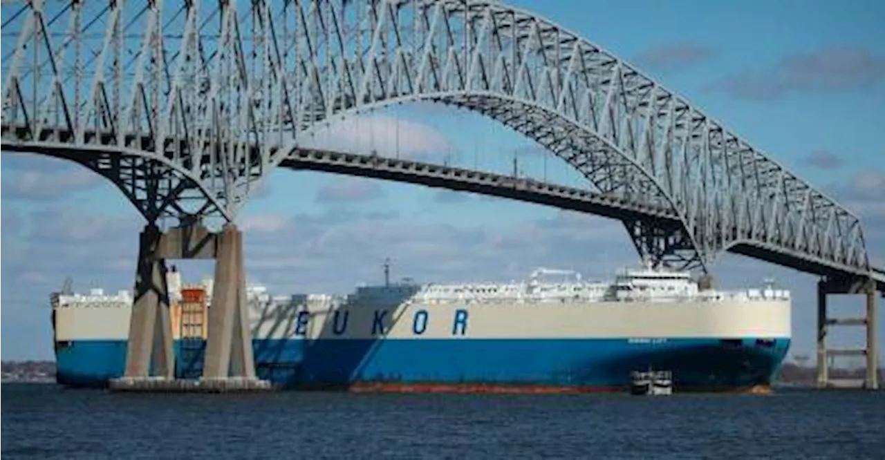 Baltimore bridge collapses after ship collision