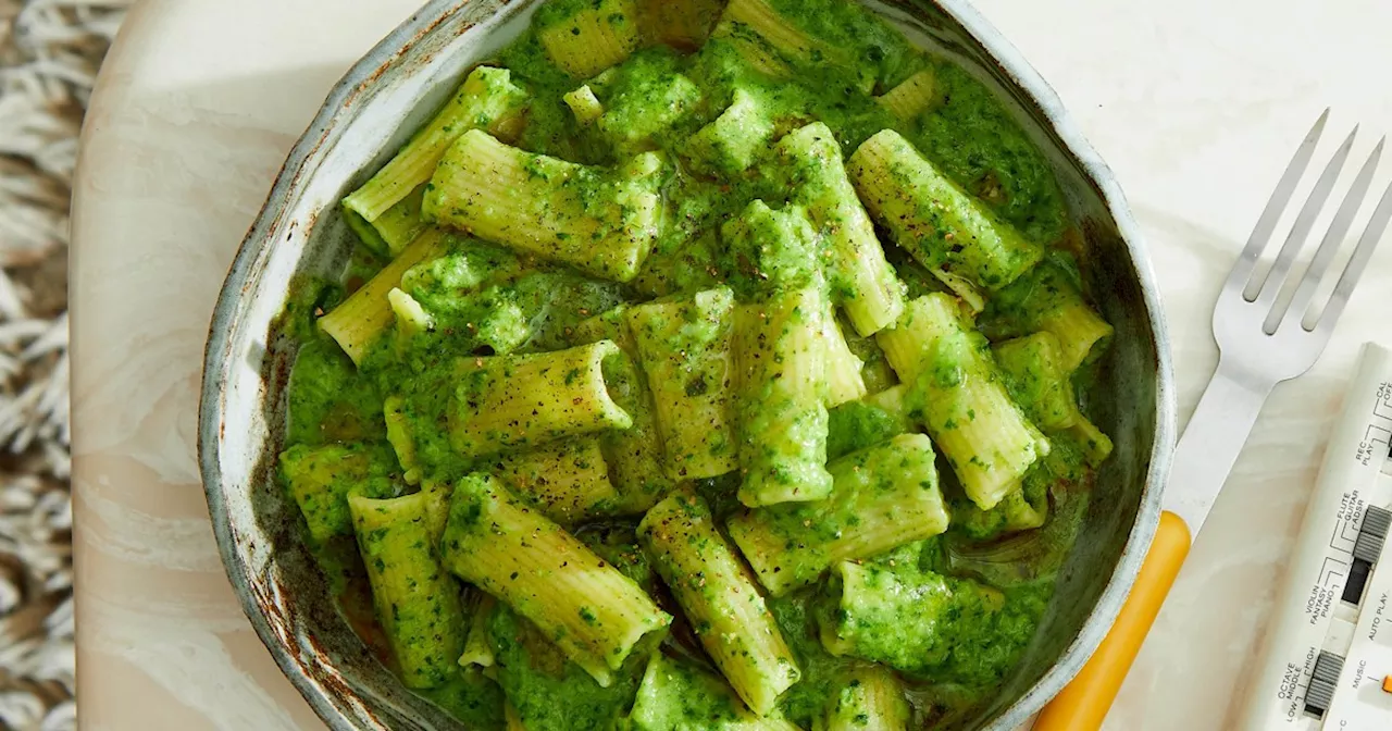 Bright Spring Recipes: Broccoli Pesto Pasta and Creamsicle Smoothie