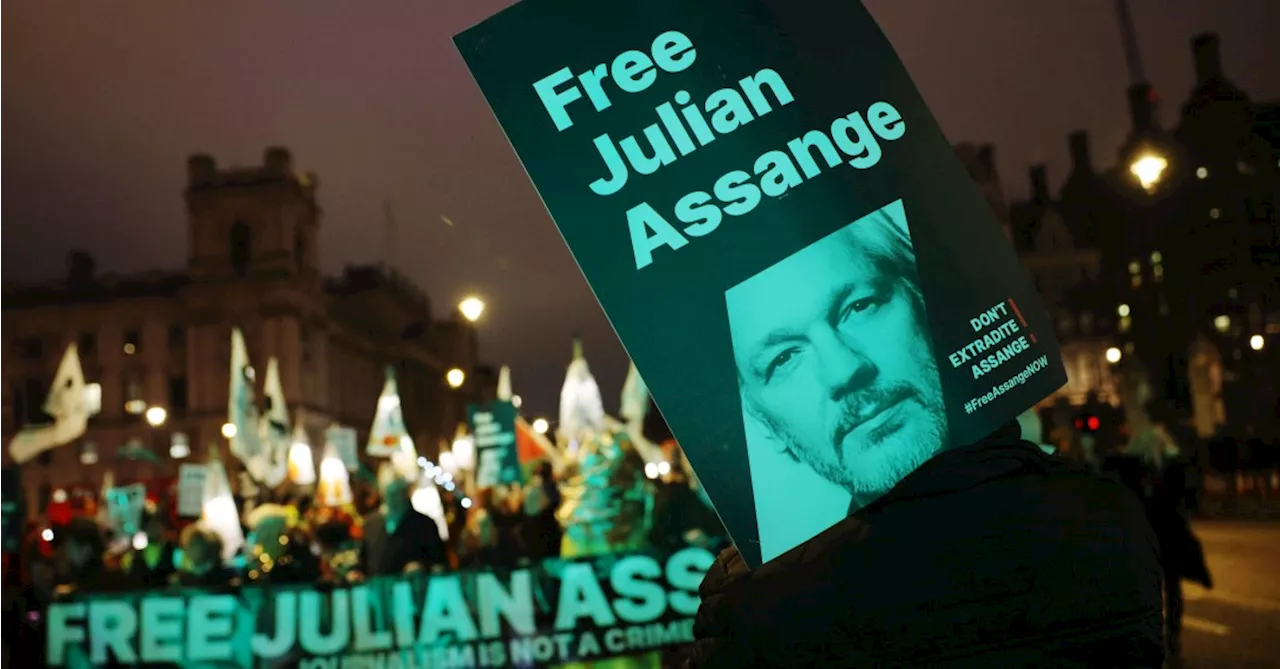 Justiça britânica aceita recurso de Assange e adia extradição aos EUA