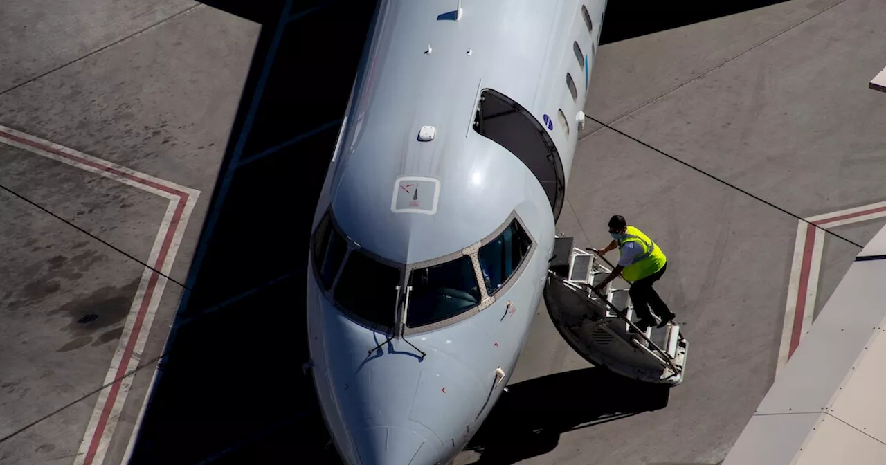 Sky Harbor airport workers speak out, city passes ordinance increasing heat safety protections