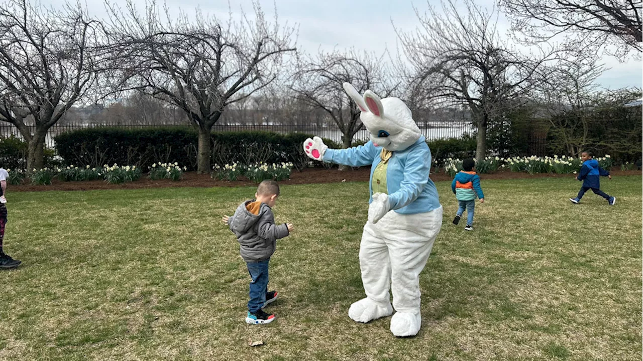 Students attend Annual Easter Egg Hunt at Gov. Shapiro&rsquo;s mansion