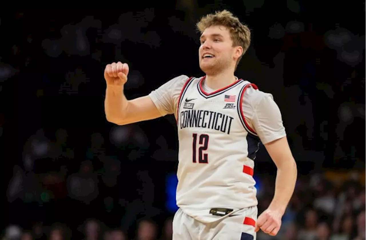 San Diego State vs UConn Predictions, Picks, and Odds for March Madness Sweet 16 Matchup