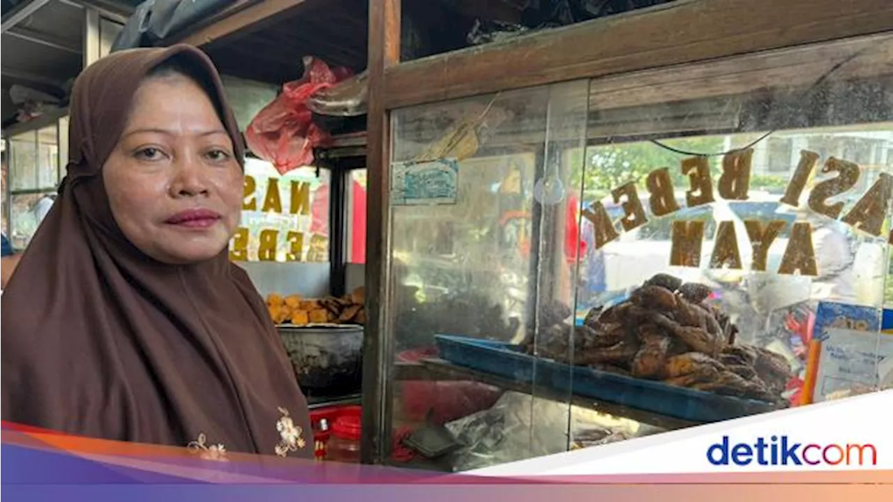 Perjuangan Marsiyah Kuliahkan Anak hingga Jadi Sarjana dari Jualan Nasi Bebek