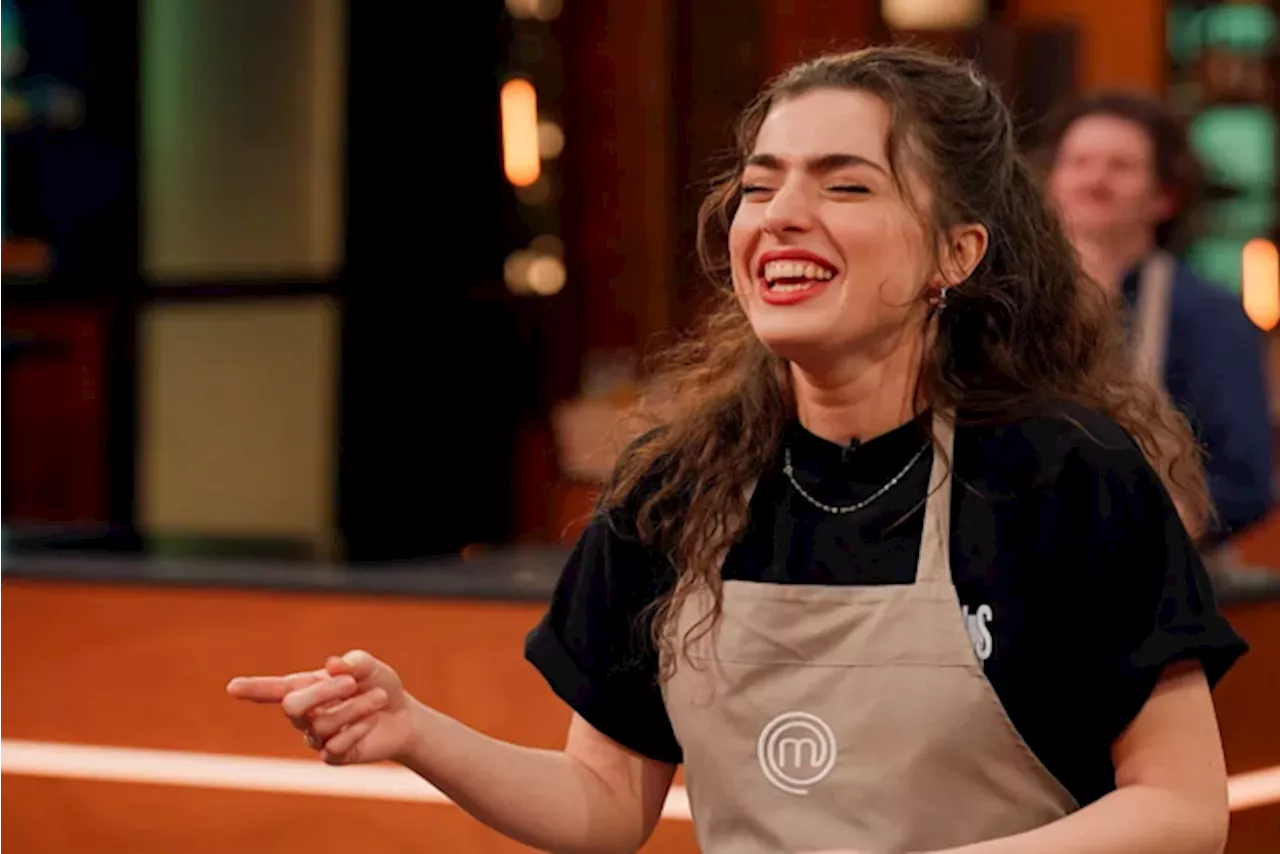 Olga Leyers lacht om eigen slordig zalmgerecht in ‘Masterchef’: “Ik was het concept gaandeweg een beetje kwijt