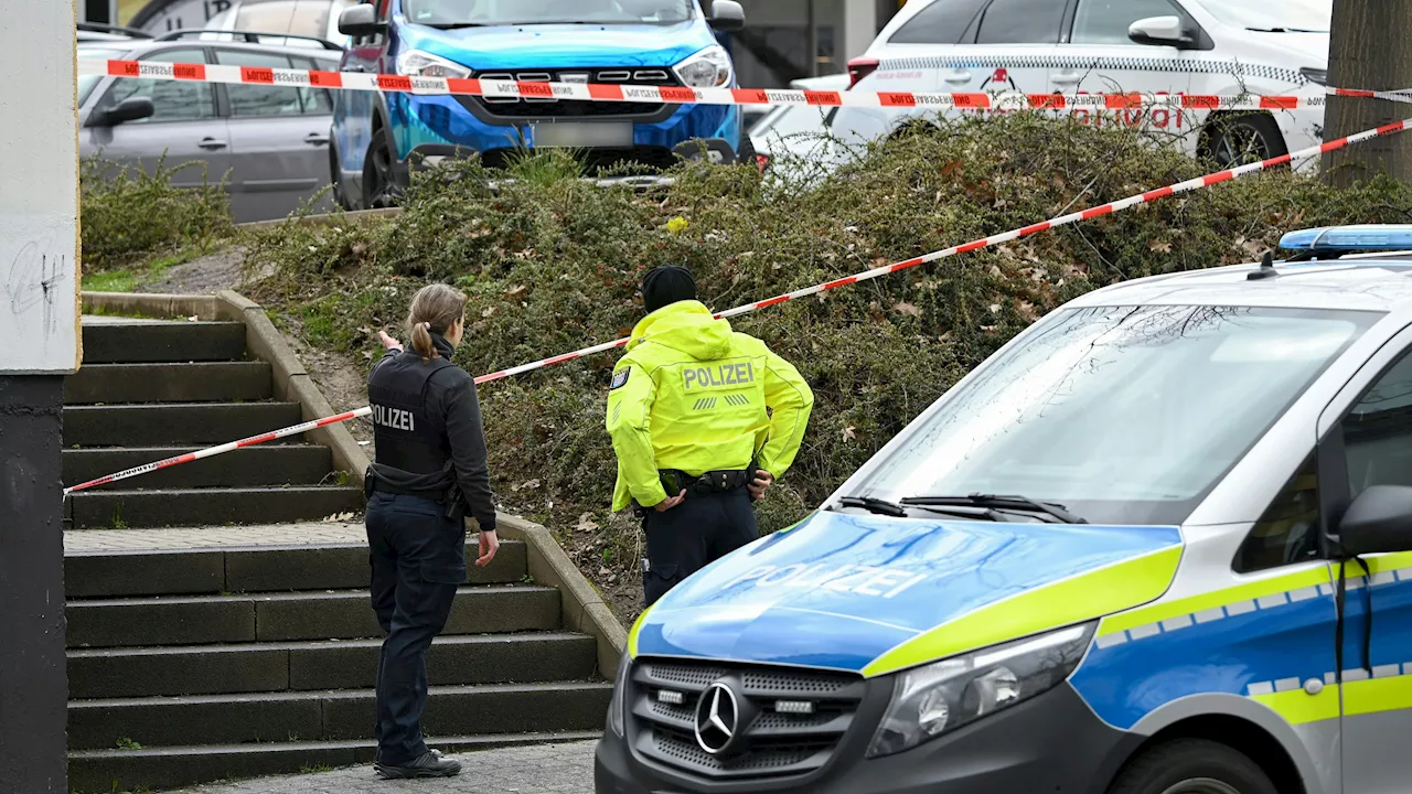 Mann (19) tötet Eltern und Bruder – Schwester im Spital