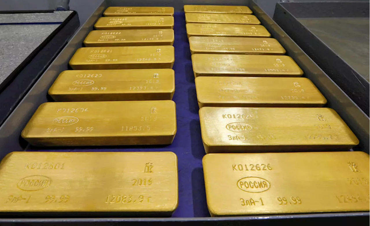 Gold prices rangebound as dollar reigns before more rate cues