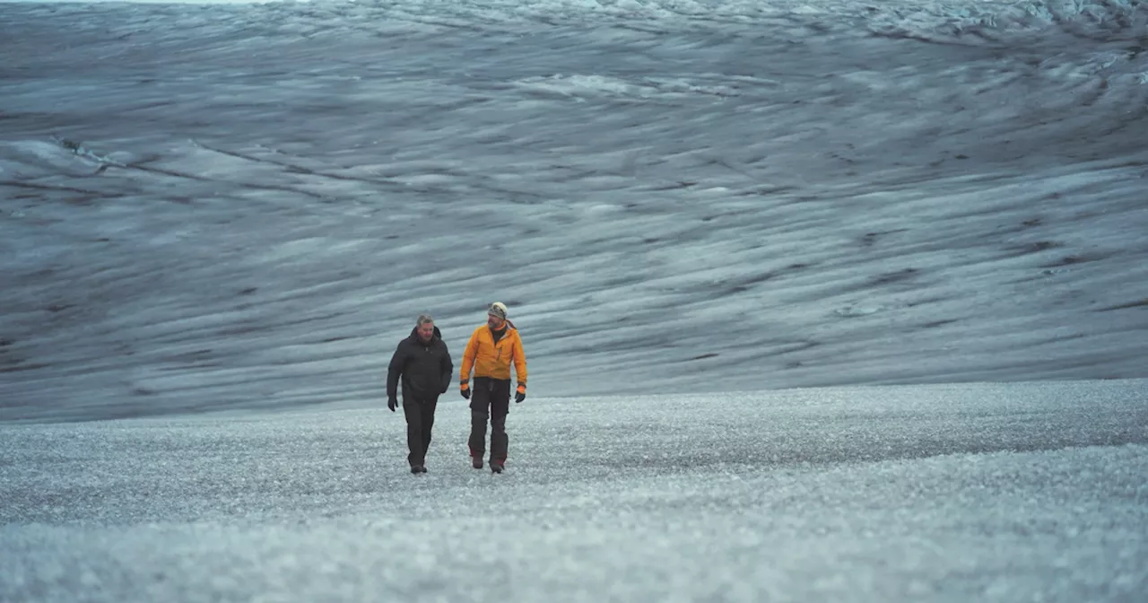 Politics 'ill-suited to keeping our feet dry' from rising tides