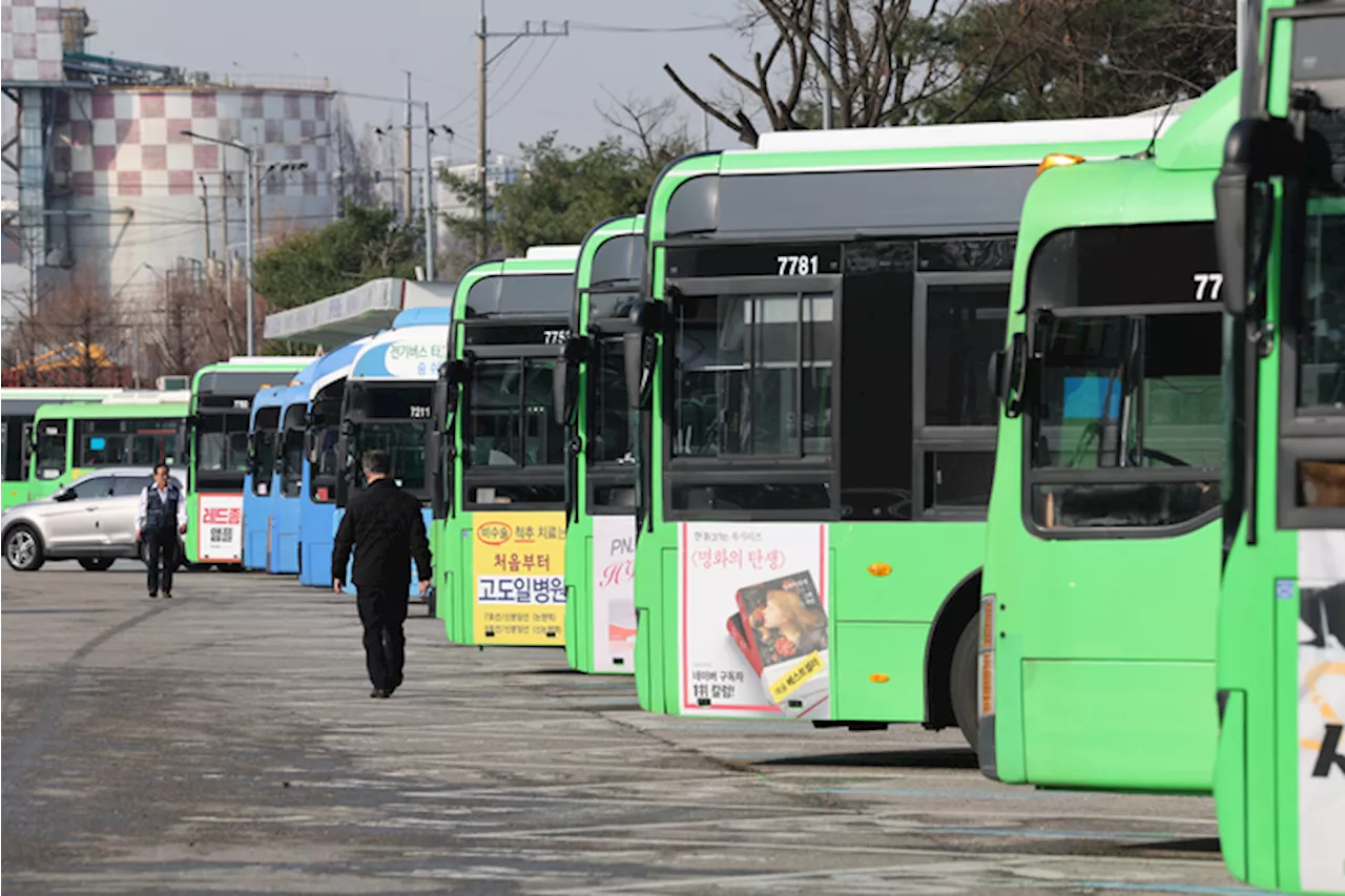 [속보]서울 버스 멈췄다…파업에 출근길 ‘교통대란’ 초비상