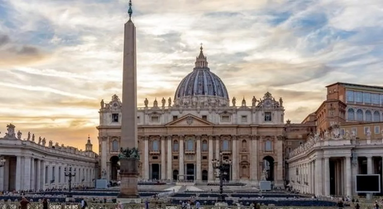 La Via Crucis al Colosseo e il Giro delle Sette Chiese: viaggio tra i riti e le tradizioni religiose della Pas