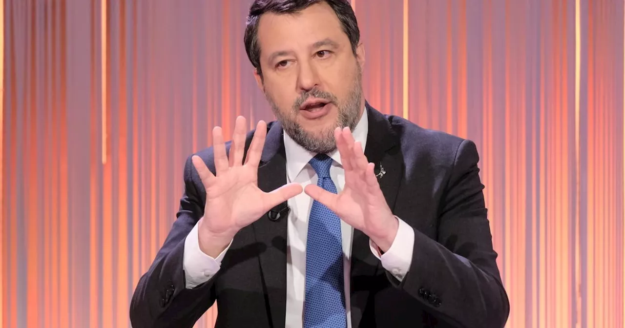 Matteo Salvini da Vespa, &#034;contento da ministro e da papà&#034;: sinistra azzerata