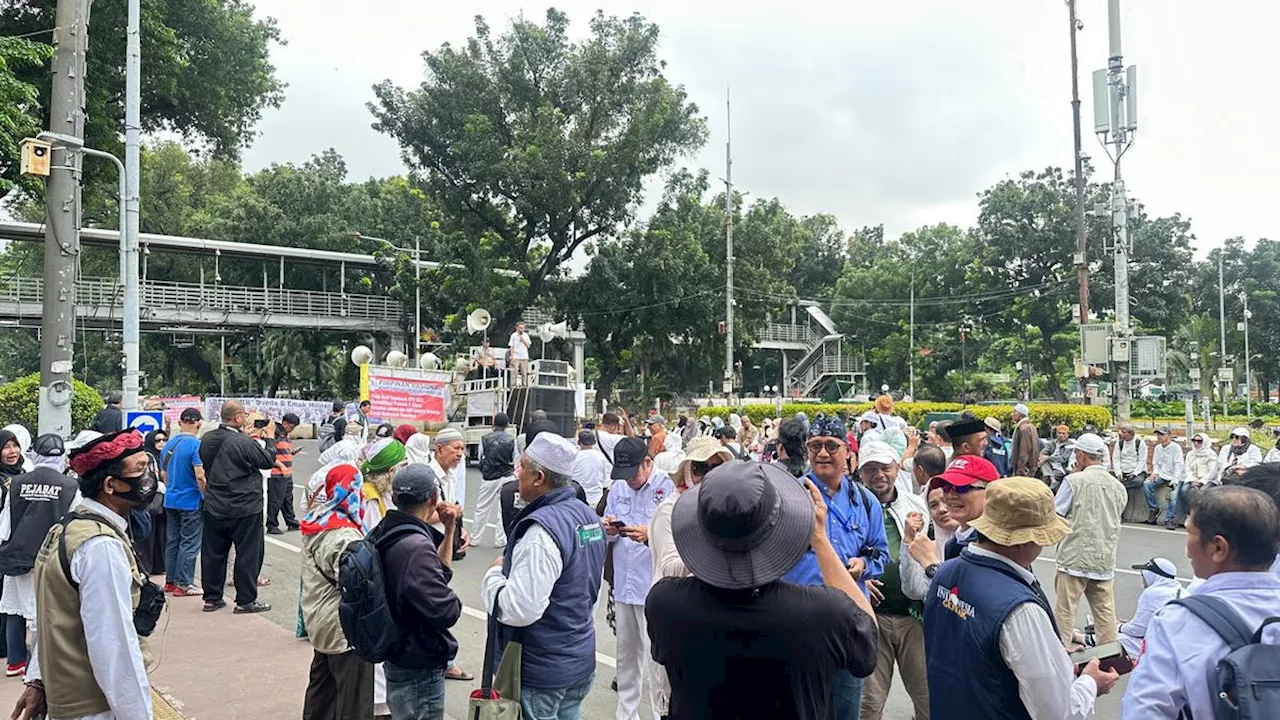 MK Sidang Sengketa Pilpres 2024, Massa Berunjuk Rasa di Patung Kuda Monas