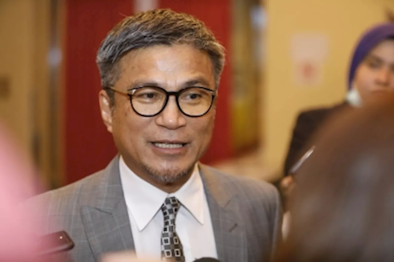 More than half of teachers teaching science in Sarawak’s primary schools not trained in subject, says deputy minister