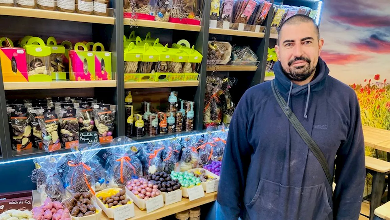 Pour Pâques, œufs, cocottes et lapins en chocolat attendent sagement les gourmets dans les vitrines