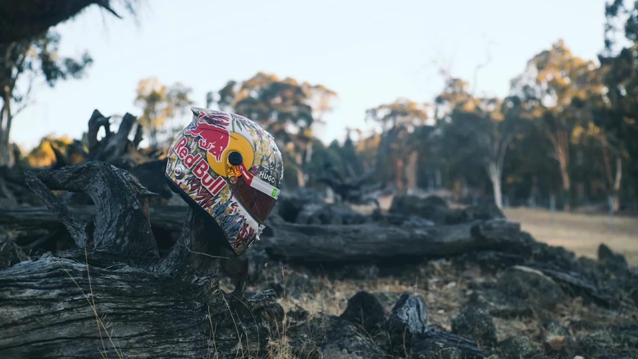 Daniel Ricciardo's special edition Australian GP helmet goes up for auction