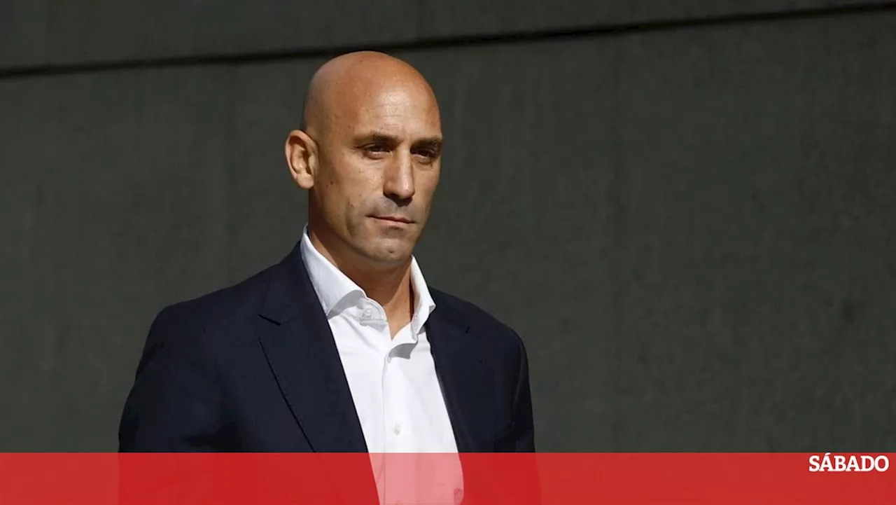 Ministério Público espanhol pede dois anos e meio de prisão para Rubiales