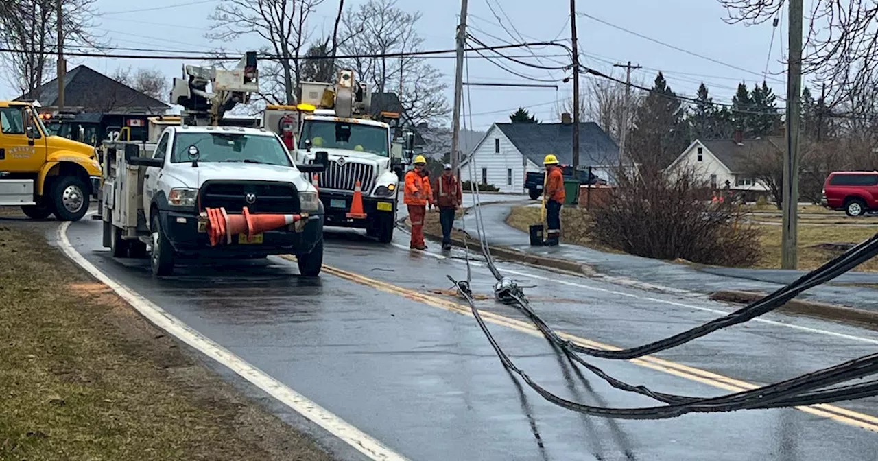 Driver takes out power pole, fire hydrant in Hants Border, N.S.