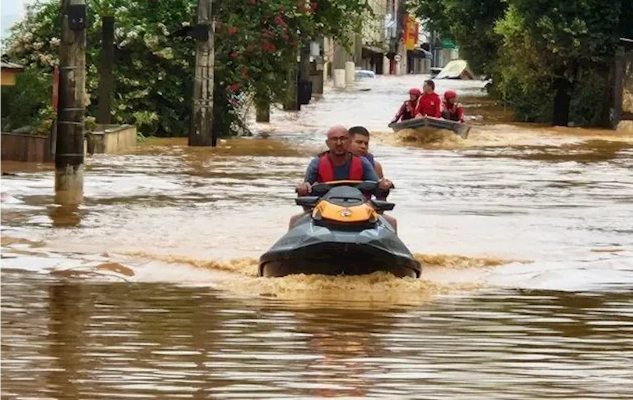 Três pessoas seguem desaparecidas após fortes chuvas no Espírito Santo