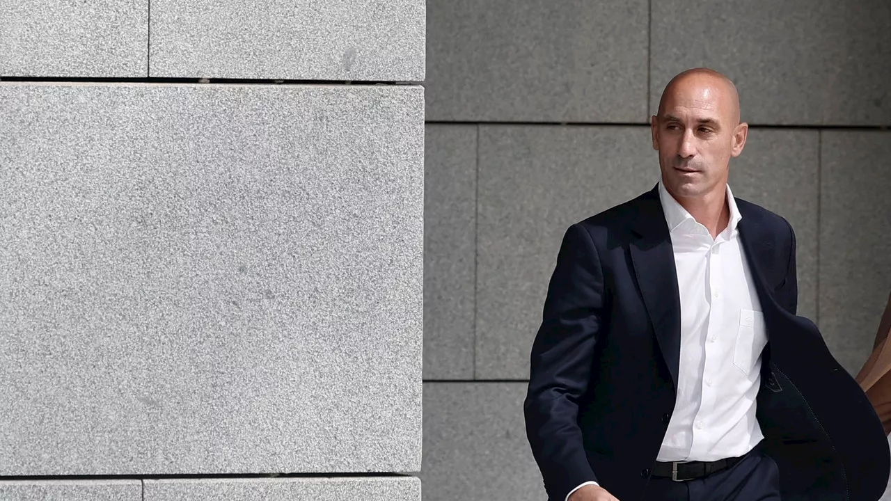 Luis Rubiales dio un 'pelotazo' turístico en Cabo Verde cuando era presidente de la RFEF