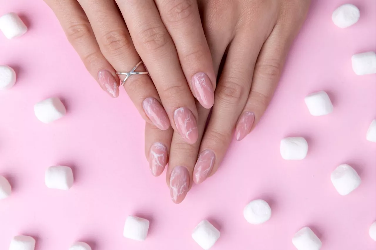 QuickCheck: Do hair and nails continue to grow after death?