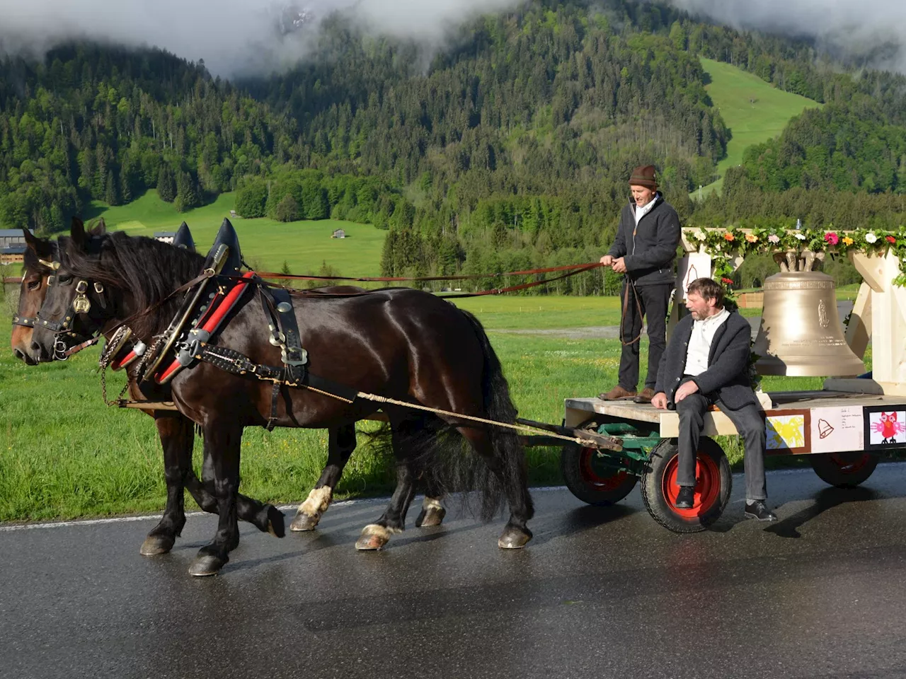 Glocken reisen nach Rom: Deshalb verstummen allein in Vorarlberg rund 1000 Kirchenglocken