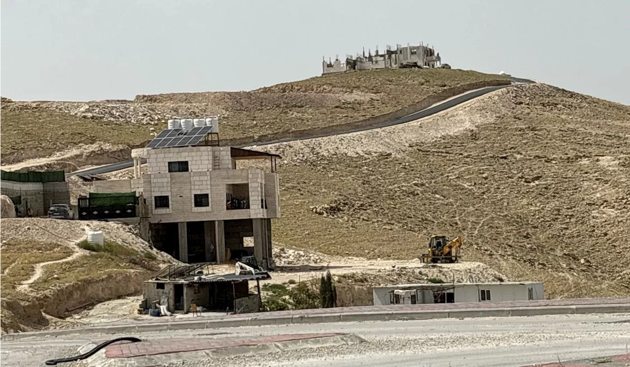 Israel losing land, sovereignty, identity to illegal Palestinian construction