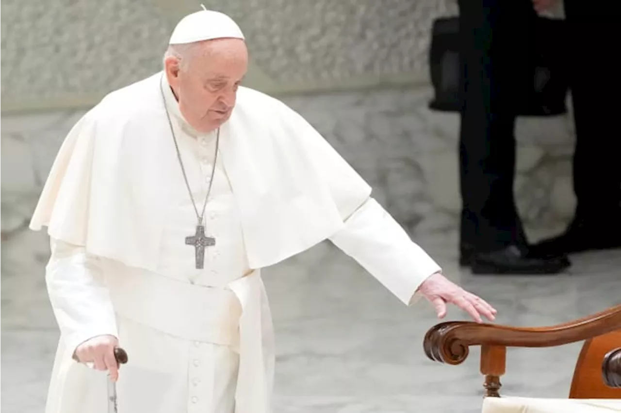 Pope appears in better health, praises Israeli and Arab fathers who both lost daughters in conflict