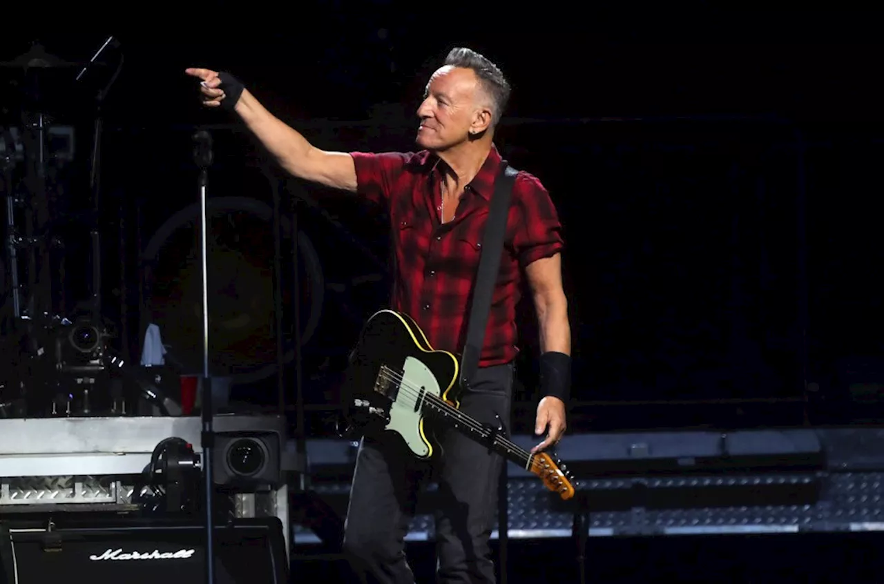 Bruce Springsteen Joined Zach Bryan on Stage at Brooklyn’s Barclays Center: Watch