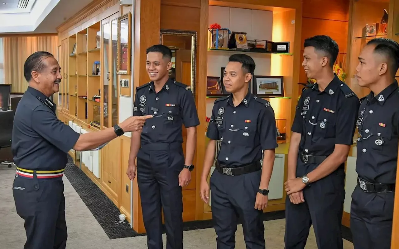 IGP's thumbs up to influencer cop for community services