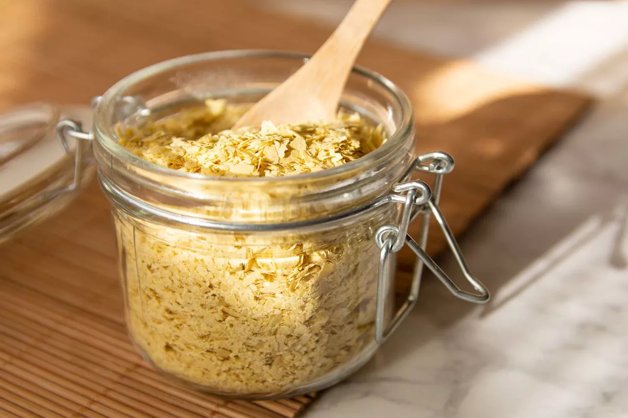 A Guide to Nutritional Yeast, the Umami-Packed Vegan Ingredient