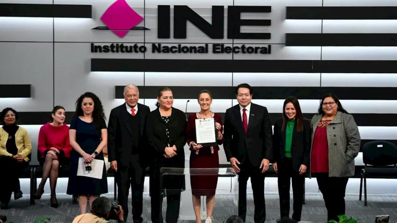 Claudia Sheinbaum plantea transformar al INE de llegar a la Presidencia