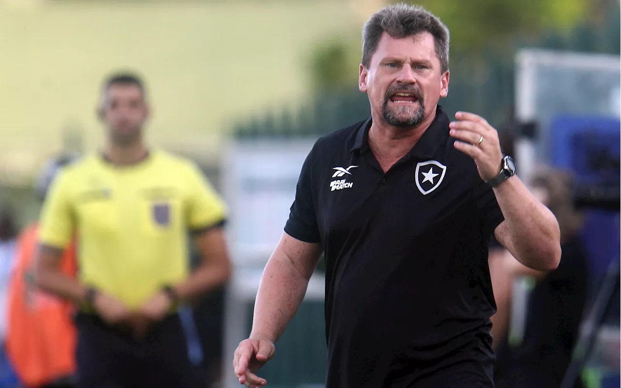 Com indefinição na comissão técnica, Botafogo de Fábio Matias se permite focar na Libertadores