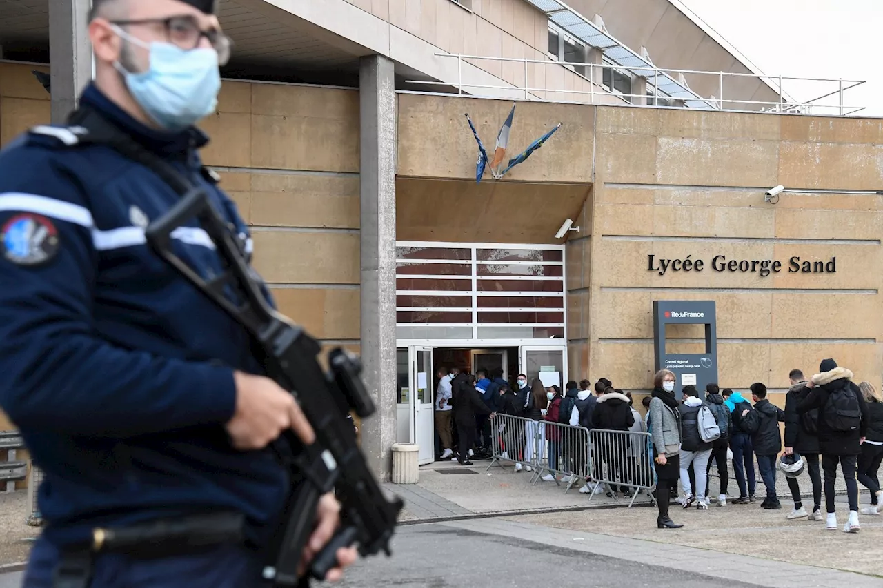 Menaces contre les lycées: un mineur de 17 ans interpellé dans les Hauts-de-Seine