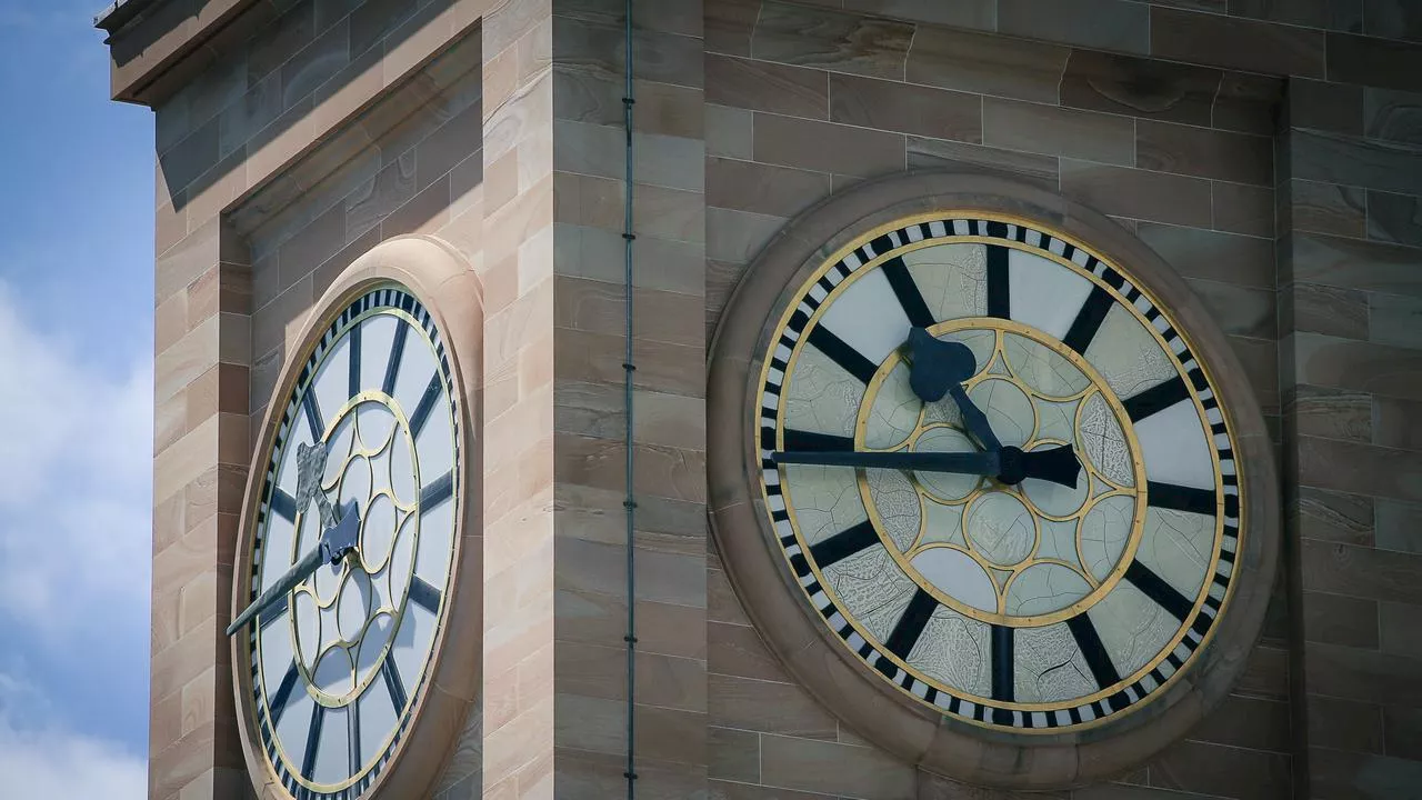 Get ready to change your clocks Australia