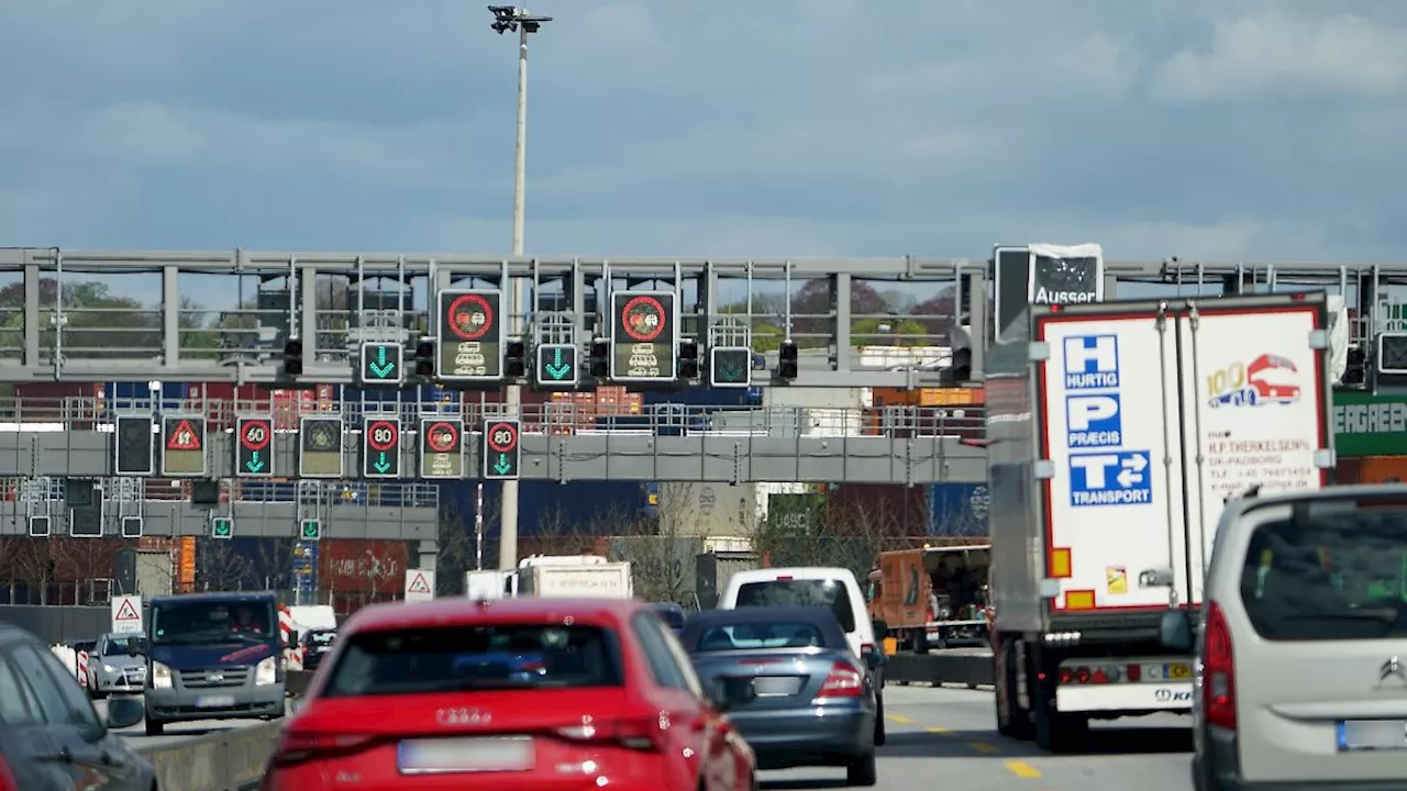 Hamburg & Schleswig-Holstein: Osterreiseverkehr: ADAC erwartet viel Verkehr auf Autobahnen