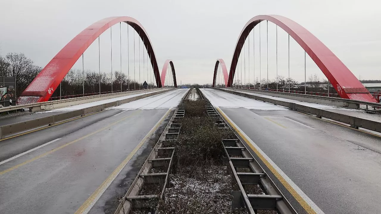 Nordrhein-Westfalen: A42-Brücke wird beidseitig für Autos freigegeben