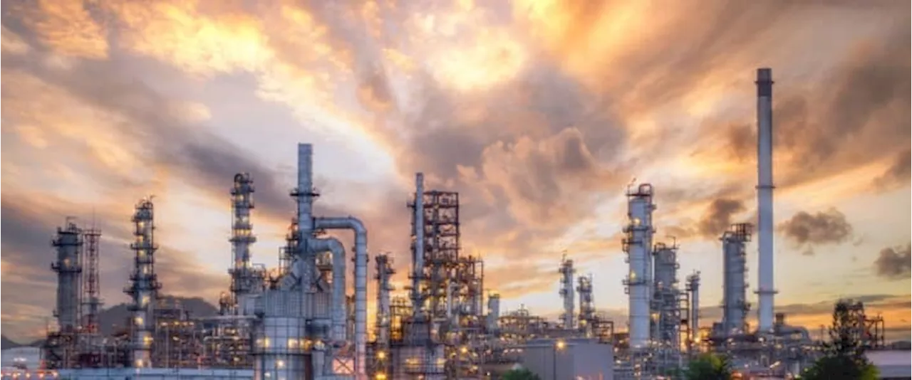 Over 20% of the World's Oil Refining Capacity Is at Risk of Closure
