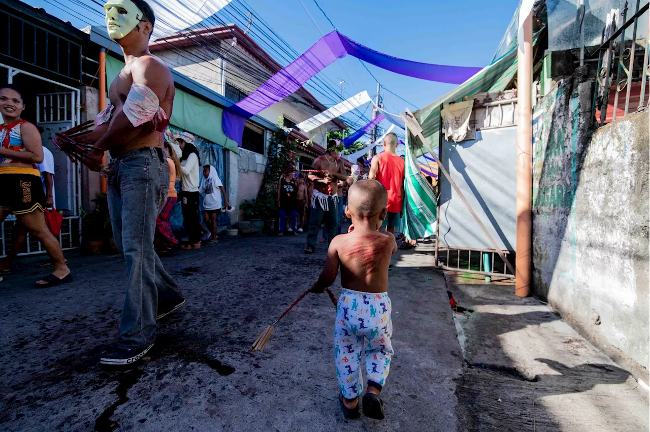 Mandarame and the young: Children in Angeles City mimic flagellation