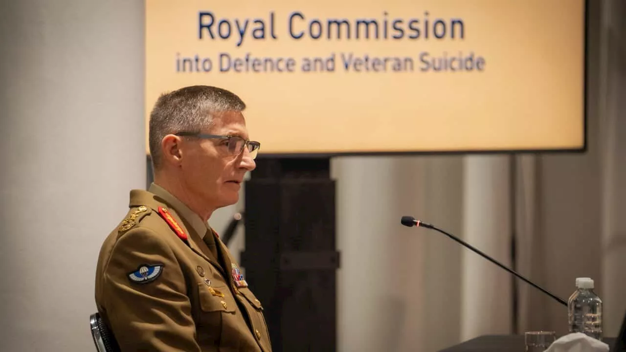 Defence chief apologises 'unreservedly' as inquiry hears military failures led to deaths