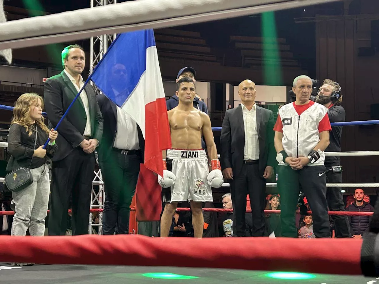 Boxe anglaise (super-plumes). Le Villeneuvois Samir Ziani aura un statut à défendre le 27 avril à Marseille