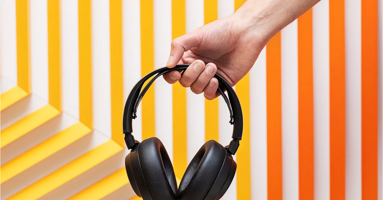 SteelSeries’ multi-platform Arctis Nova Pro Wireless headset is nearly $70 off