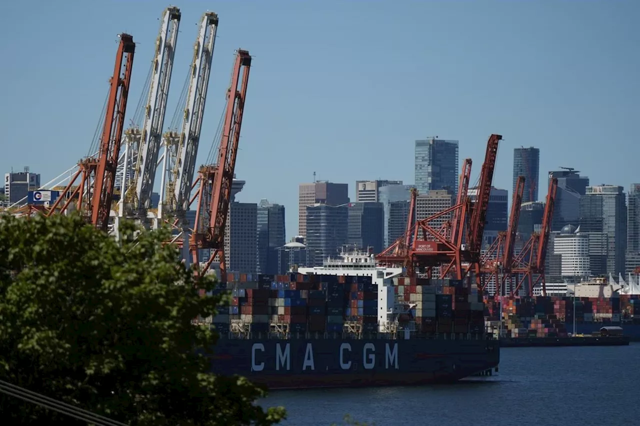 Canada's coal exports up again in 2023 as government's promised ban elusive