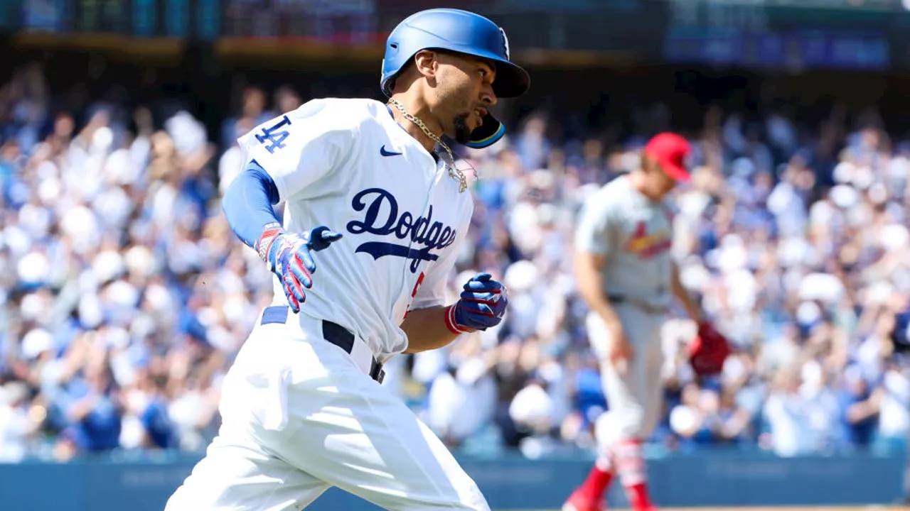 Dodgers defeat Cardinals 7 to 1 in home opener