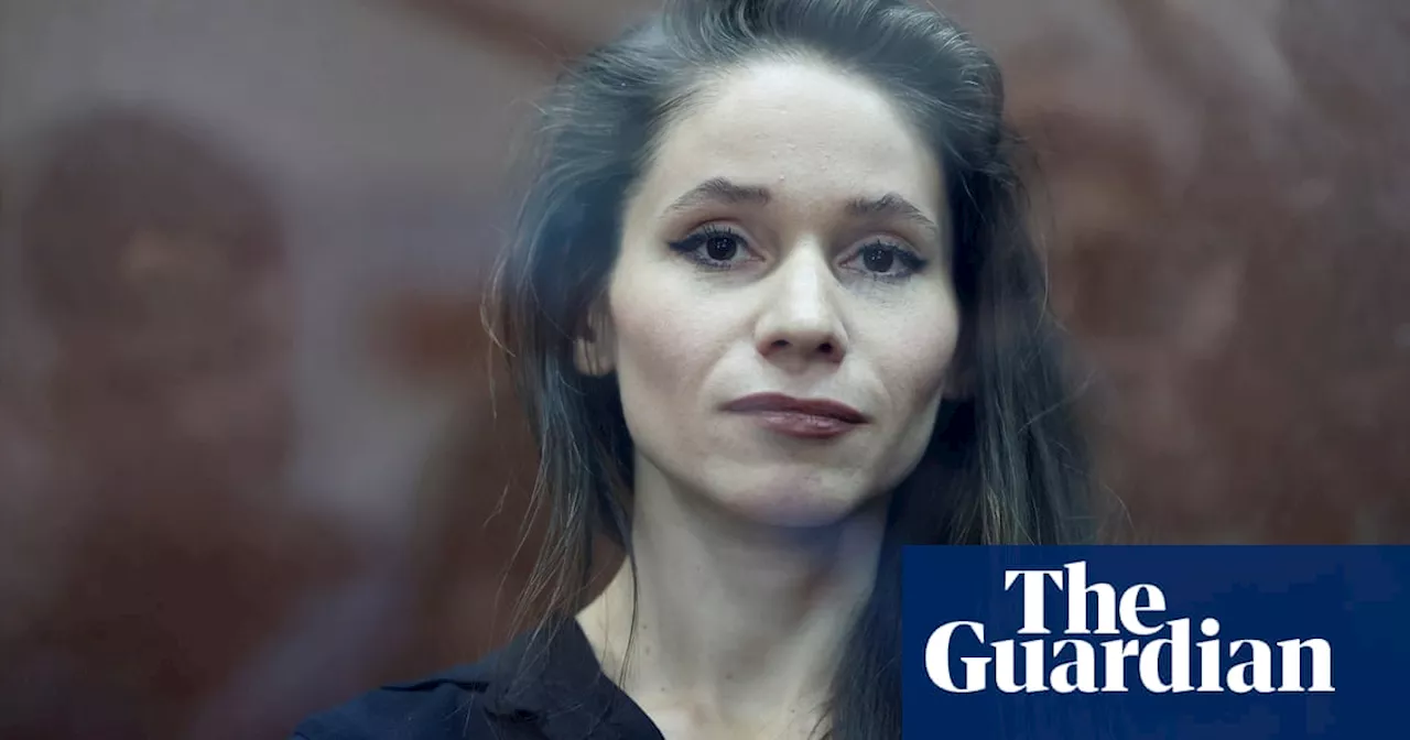 Russian journalist who covered Navalny trials jailed on extremism charges