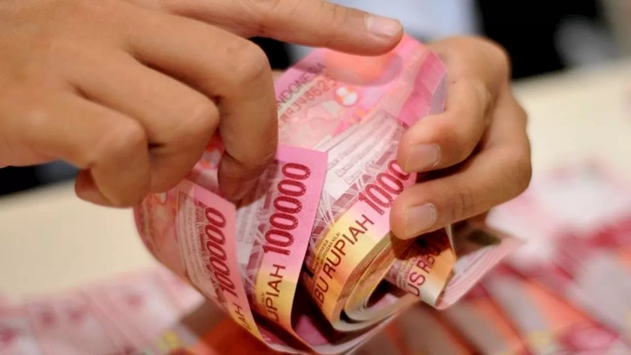 Rupiah Diprediksi Masih Bisa Melemah hingga Rp 15.900 per Dollar AS