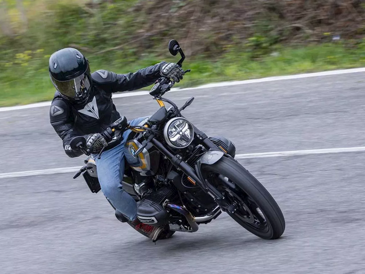 Nuove BMW R 12 nineT e R 12: roadster o cruiser?