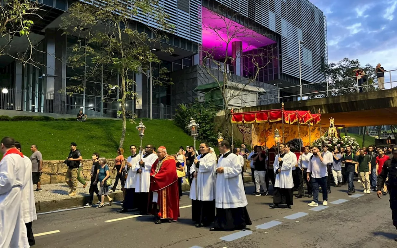 Procissão e Auto da Paixão de Cristo marcam celebrações pela Sexta-feira Santa no Rio