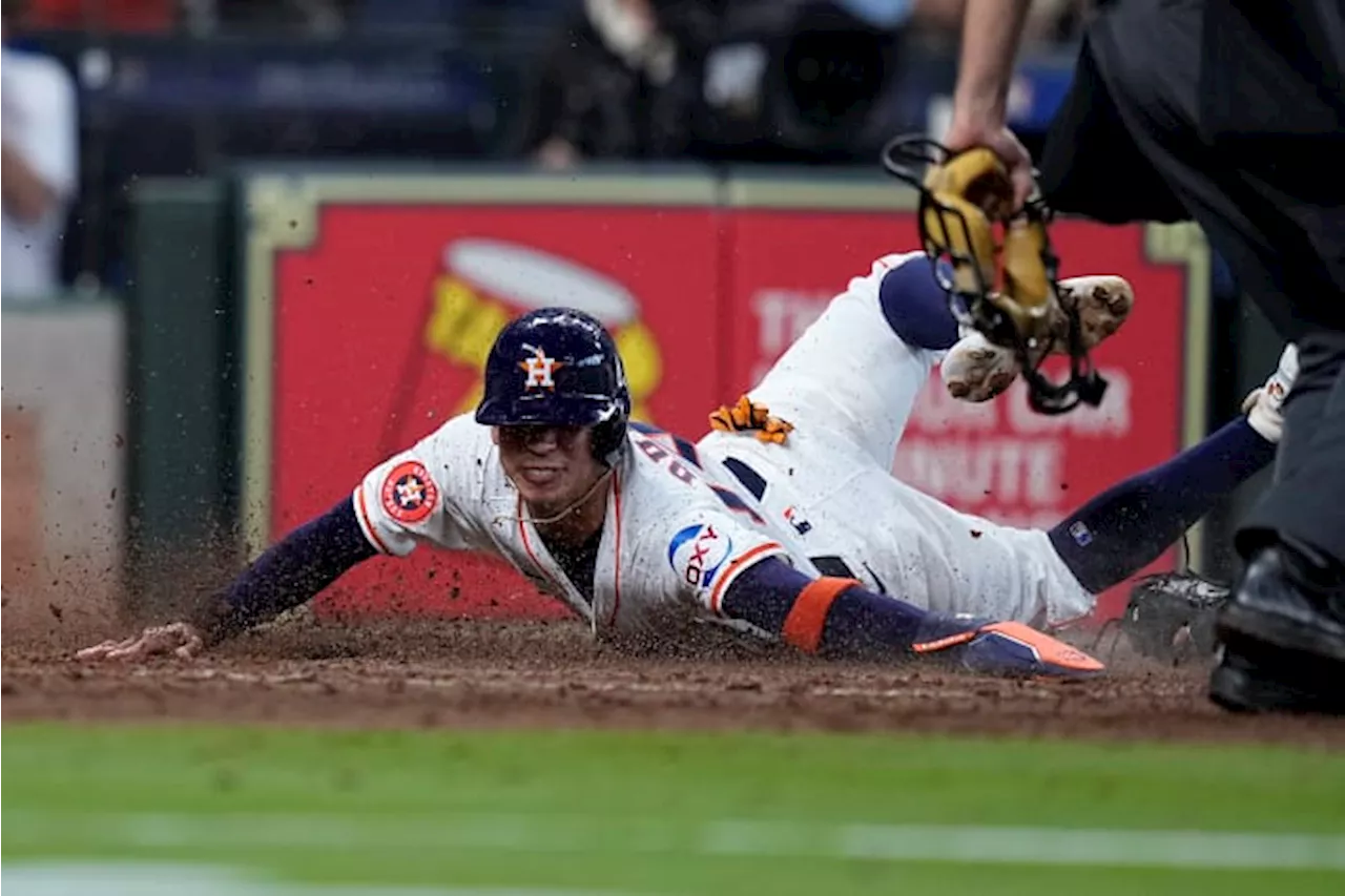 Juan Soto throws out runner in 9th of Yankees’ debut, 5-4 win over Astros