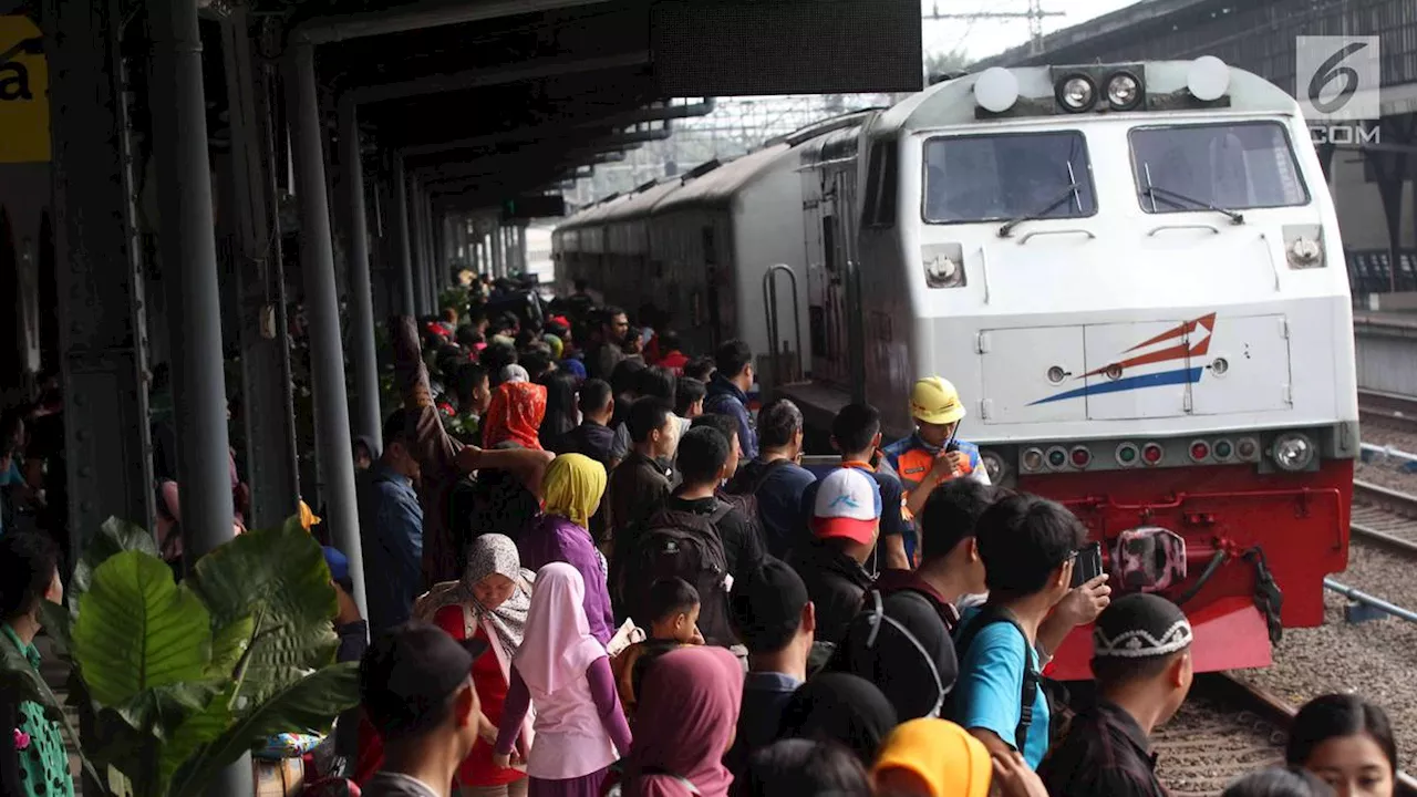 Penumpang Kereta Api di Stasiun Malang Meningkat 60 Persen Jelang Libur Panjang